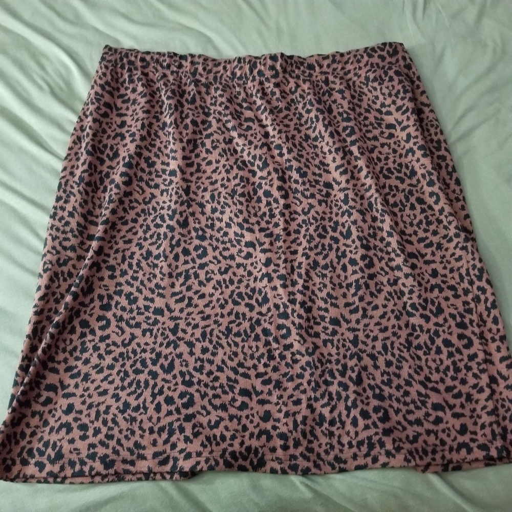 Plus Size Cheetah Print Skirt
